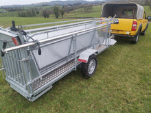 Load image into Gallery viewer, Stanley Sheepeze Mobile Race