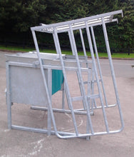 Load image into Gallery viewer, 8x8ft Cattle / Calf Creep Feeder - Folding Frame