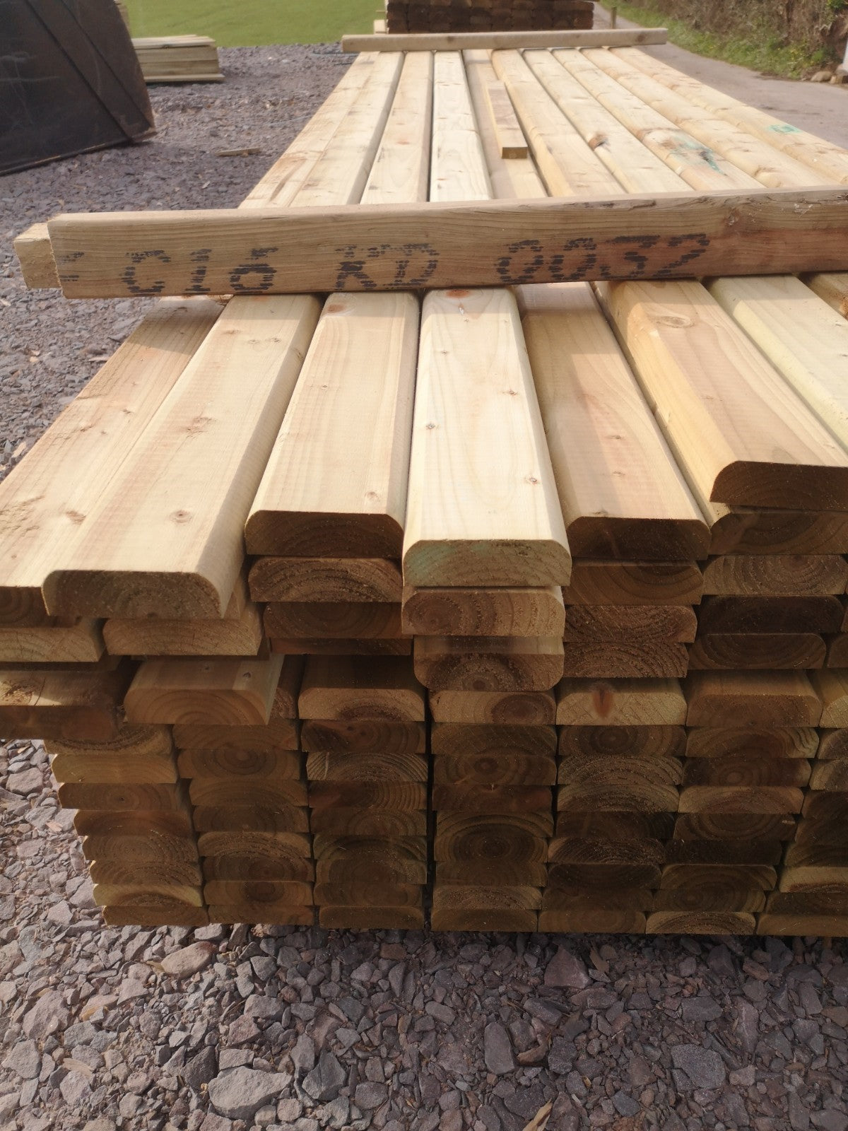 D Rails Concrete D Rail Domestic Fencing Rail – Leam Agri Ltd