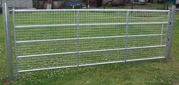 D6 Yard Gate full mesh from Leam Agri Ltd, Tempo, County Fermanagh, Northern Ireland. Serving Fermanagh, Tyrone, Antrim, Down, Londonderry, Armagh, Cavan, Leitrim, Sligo, Monaghan, Donegal, Dublin Carlow, Clare, Cork, Galway, Kerry, Kildare, Kilkenny, Laois, Limerick, Longford, Louth, Mayo, Meath, Monaghan, Offaly, Roscommon, Tipperary, Waterford, Westmeath, Wexford and Wicklow and throughout the United Kingdom