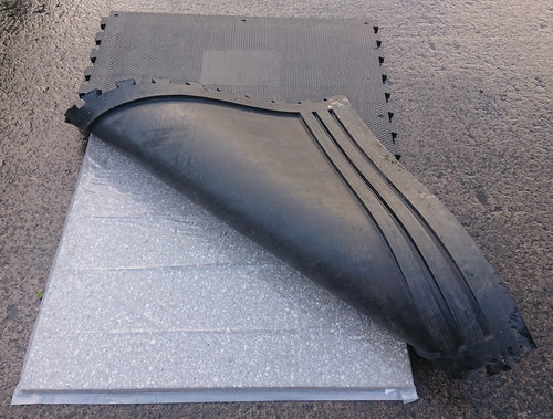 30mm Interlocking rubber mat from Leam Agri Ltd, Tempo, County Fermanagh, Northern Ireland. Serving Fermanagh, Tyrone, Antrim, Down, Londonderry, Armagh, Cavan, Leitrim, Sligo, Monaghan, Donegal, Dublin Carlow, Clare, Cork, Galway, Kerry, Kildare, Kilkenny, Laois, Limerick, Longford, Louth, Mayo, Meath, Monaghan, Offaly, Roscommon, Tipperary, Waterford, Westmeath, Wexford and Wicklow and throughout the United Kingdom